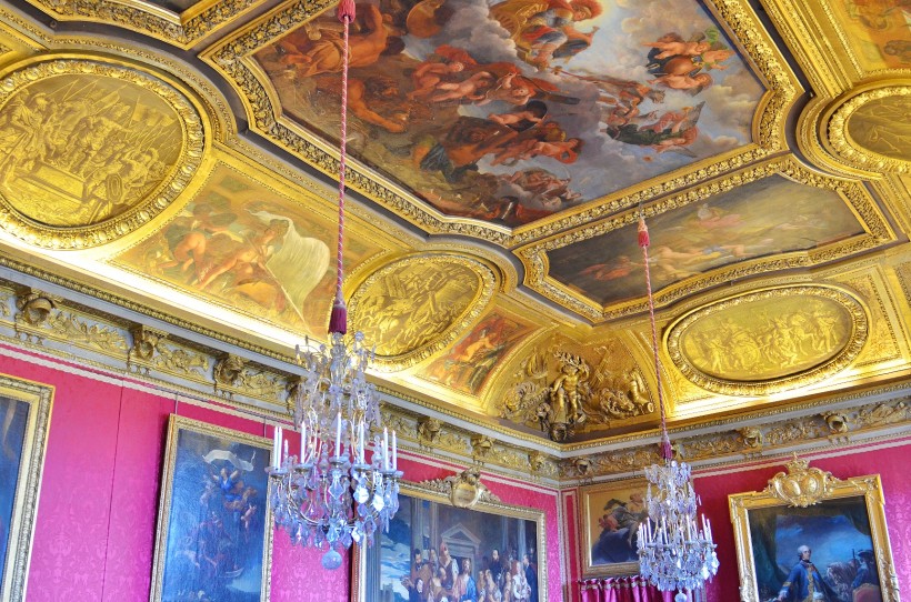 点击大图看下一张：法国巴黎凡尔赛宫图片