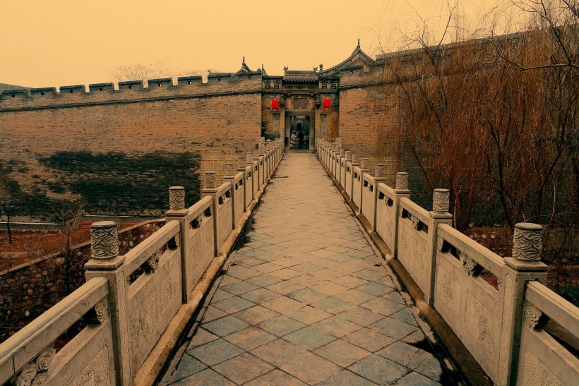 点击大图看下一张：山西王家大院风景图片
