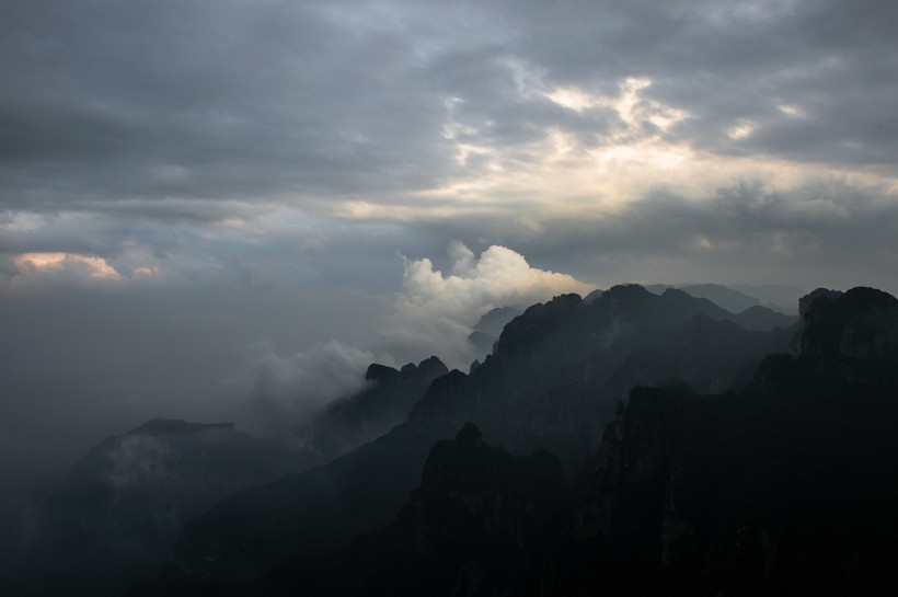 点击大图看下一张：山西晋城王莽岭风景图片