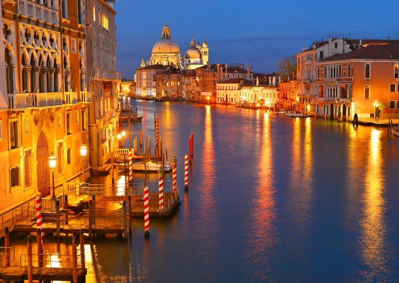 点击大图看下一张：威尼斯水城景色图片