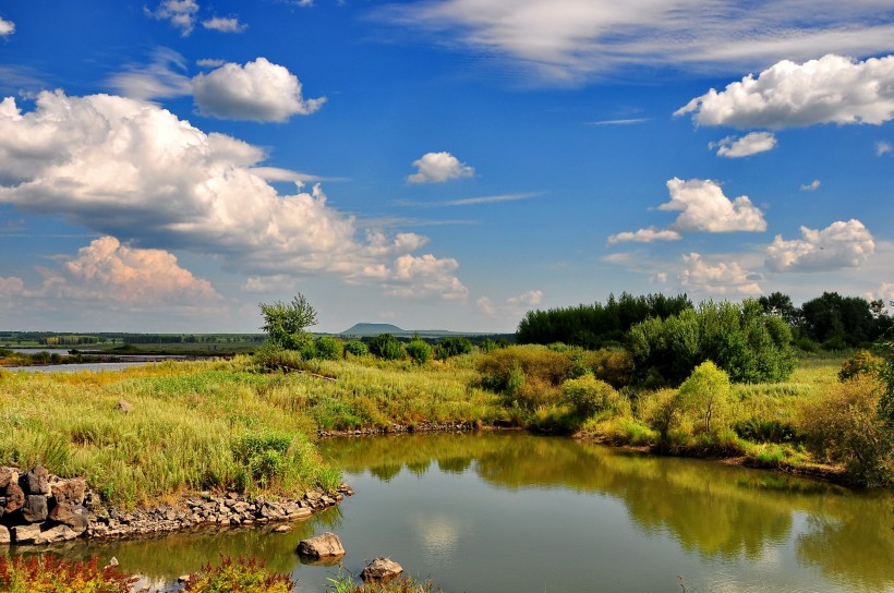 点击大图看下一张：黑龙江五大连池之温泊图片