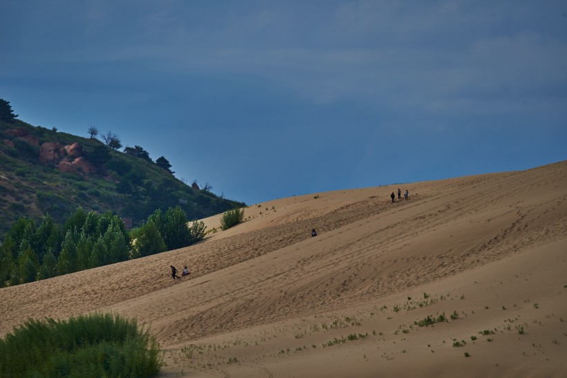 点击大图看下一张：内蒙赤峰翁牛特旗风景图片