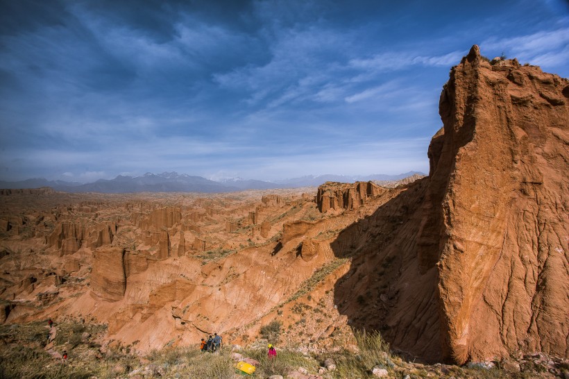 点击大图看下一张：新疆温宿大峡谷风景图片