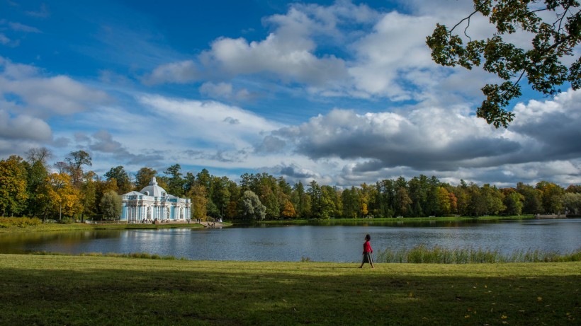点击大图看下一张：俄罗斯圣彼得堡冬宫风景图片