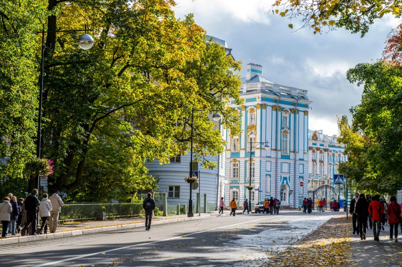 点击大图看下一张：俄罗斯圣彼得堡冬宫风景图片