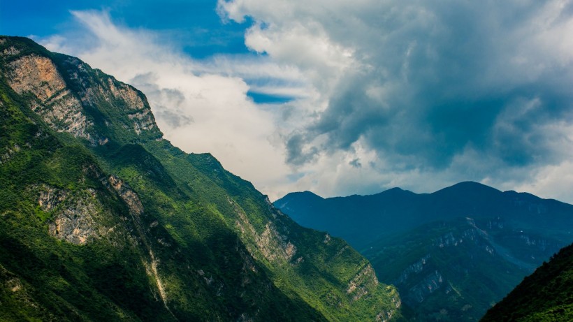 点击大图看下一张：重庆巫峡风景图片