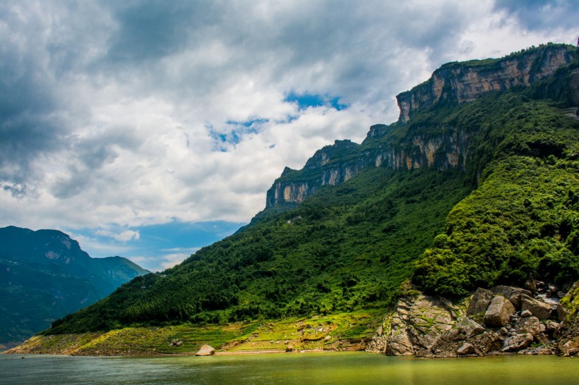 点击大图看下一张：重庆巫峡风景图片