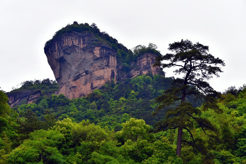 点击大图看下一张：福建武夷山风景图片