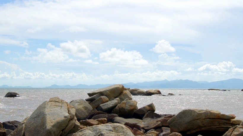 点击大图看下一张：广东台山下川岛风景图片