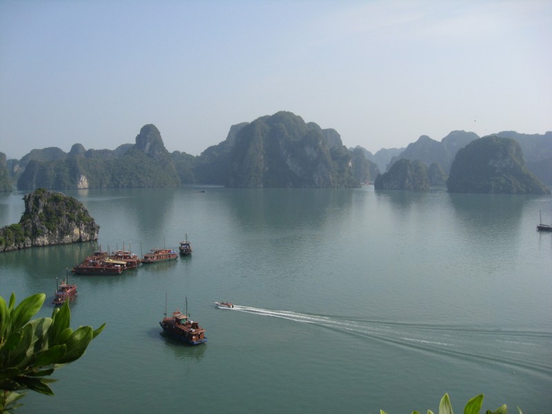 点击大图看下一张：越南下龙湾风景图片