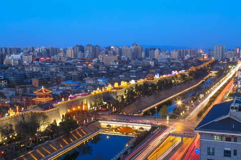 点击大图看下一张：陕西西安城市夜景图片