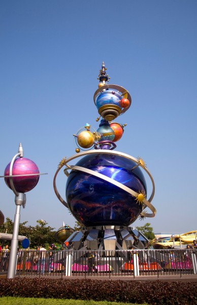 点击大图看下一张：香港迪斯尼乐园图片