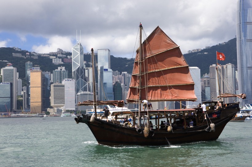 点击大图看下一张：香港维多利亚港图片