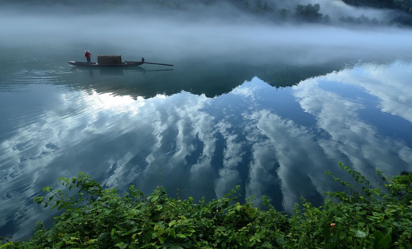 点击大图看下一张：湖南资兴小东江风景图片