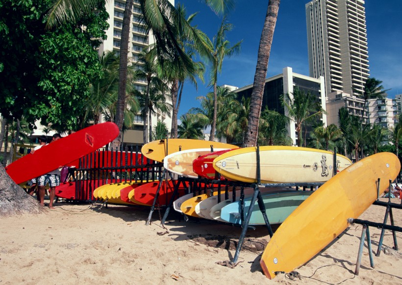 点击大图看下一张：夏威夷冲浪沙滩图片