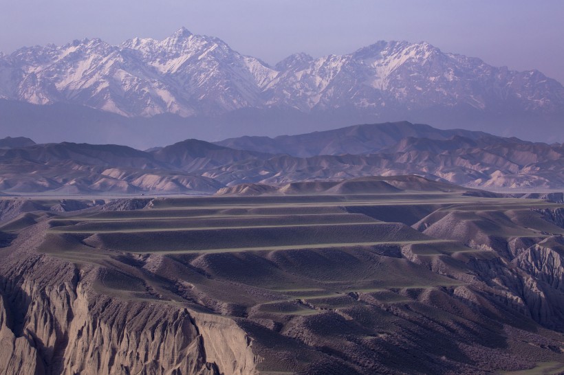 点击大图看下一张：新疆安集海大峡谷风景图片