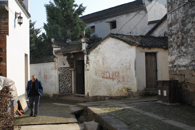 点击大图看下一张：浙江杭州新叶古村风景图片