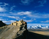 西藏岗巴古堡图片_12张