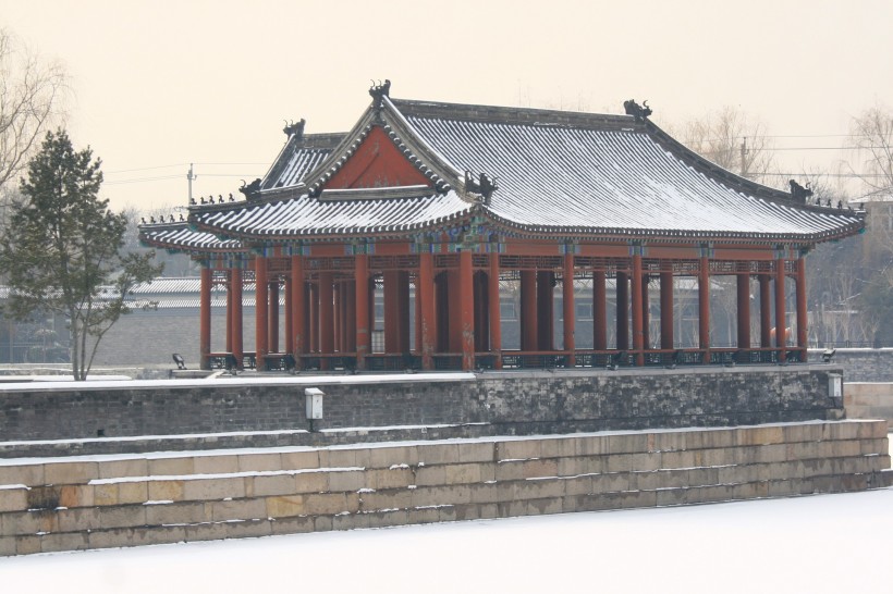 点击大图看下一张：雪映紫禁城图片