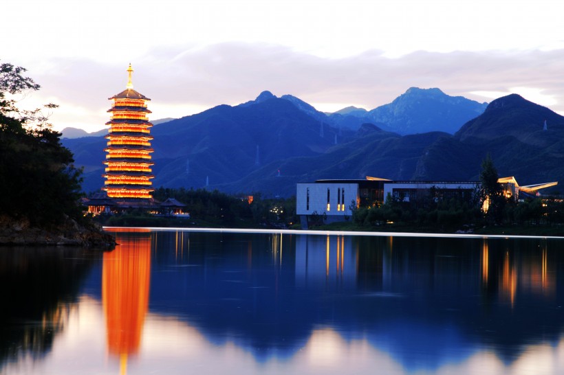点击大图看下一张：北京雁栖湖风景图片