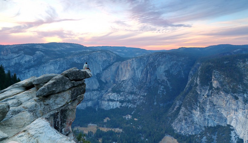 点击大图看下一张：美国加州优山美地国家公园风景图片