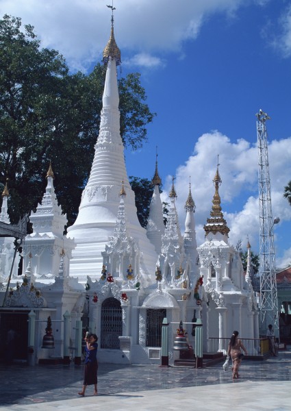 点击大图看下一张：越南风光图片