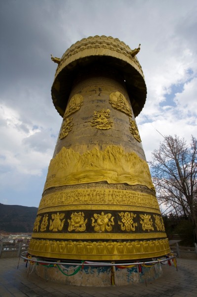 点击大图看下一张:云南香格里拉图片