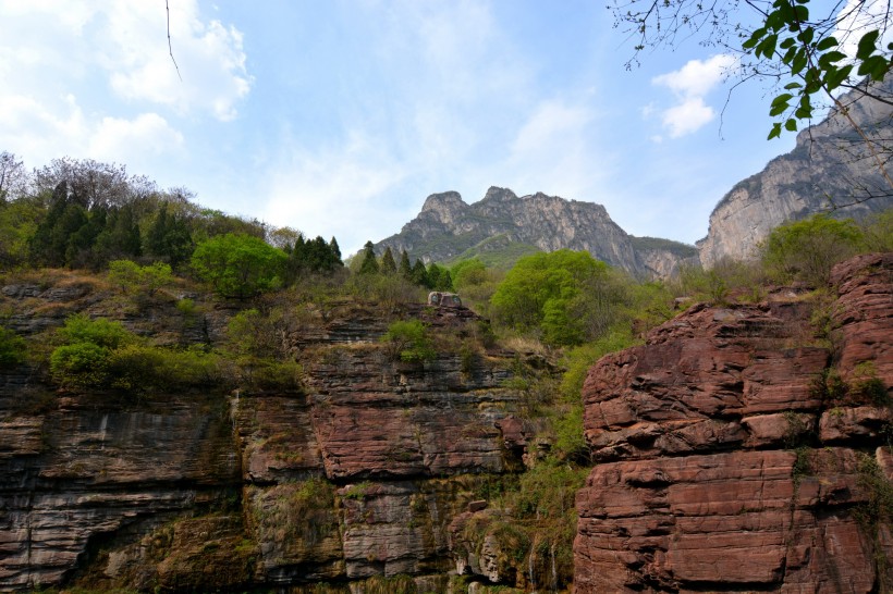 点击大图看下一张：河南云台山红石峡风景图片