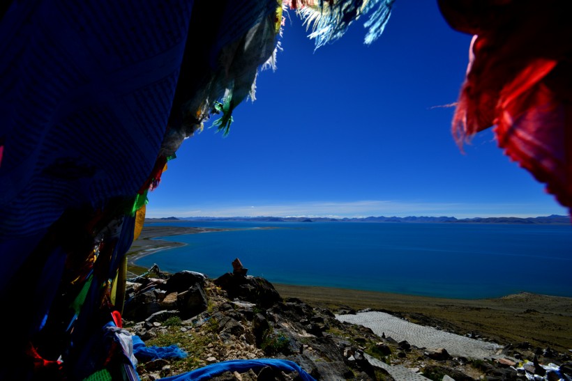 点击大图看下一张：西藏扎日南木错风景图片