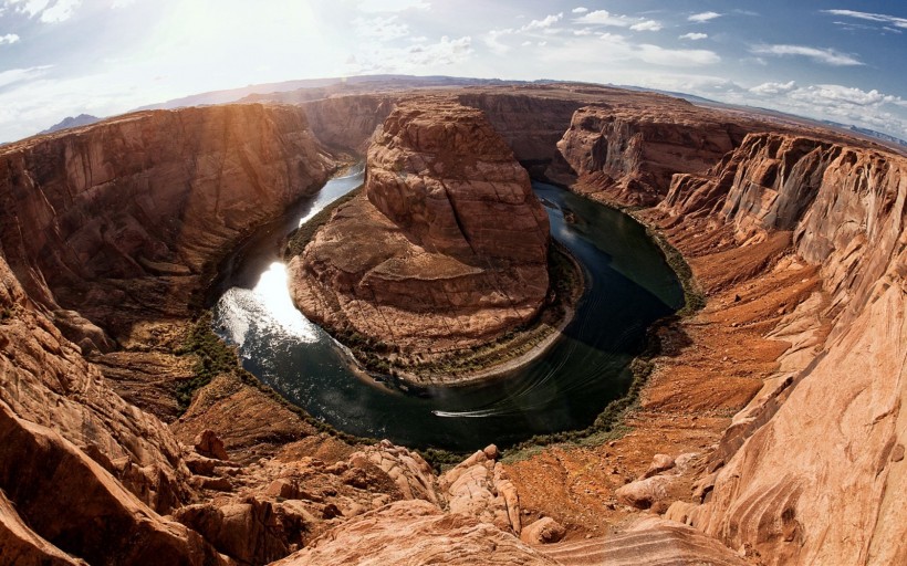 点击大图看下一张：震撼的美国大峡谷图片