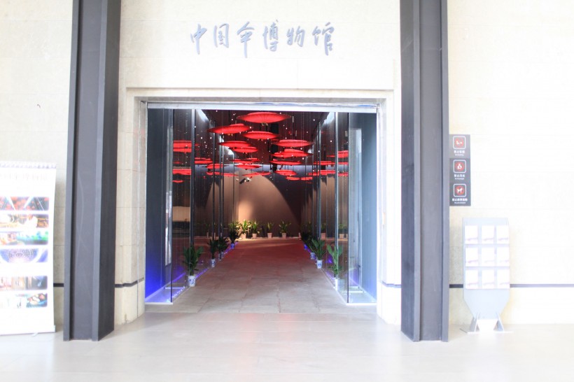 点击大图看下一张：中国伞博物馆图片