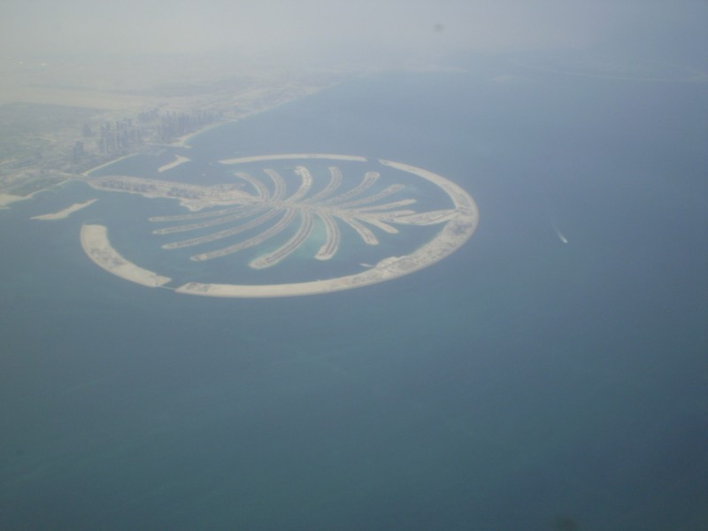 点击大图看下一张：迪拜棕榈岛图片