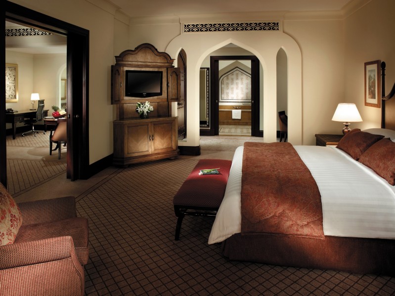 点击大图看下一张：阿布扎比香格里拉大酒店客房图片