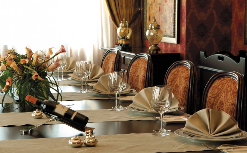 点击大图看下一张：阿布扎比香格里拉大酒店宴会图片