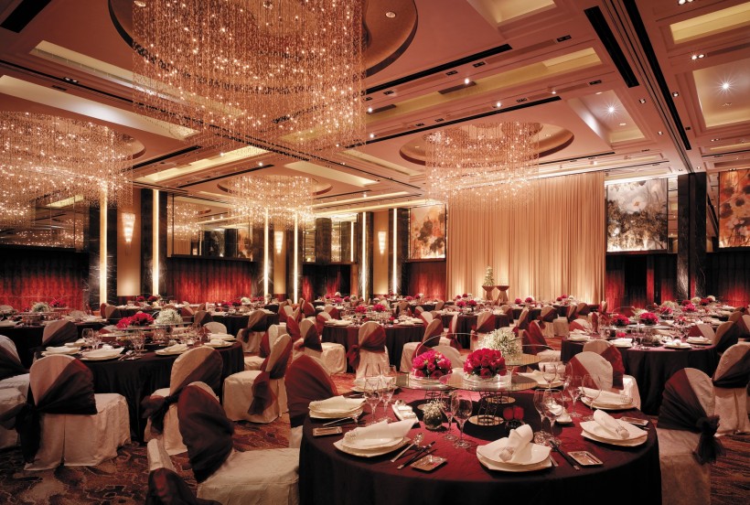 点击大图看下一张：北京香格里拉饭店宴会厅图片