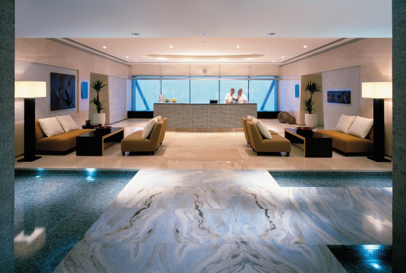点击大图看下一张：迪拜香格里拉大酒店休闲泳池图片