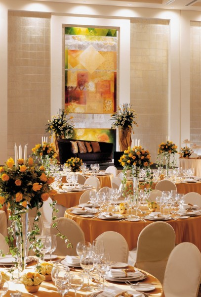 点击大图看下一张：迪拜香格里拉大酒店宴会厅图片