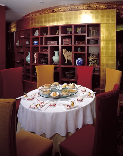 点击大图看下一张：迪拜香格里拉大酒店宴会厅图片