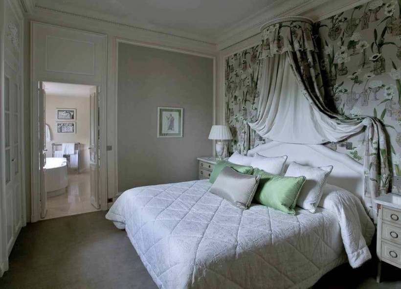 点击大图看下一张：法国克莱耶尔酒店图片