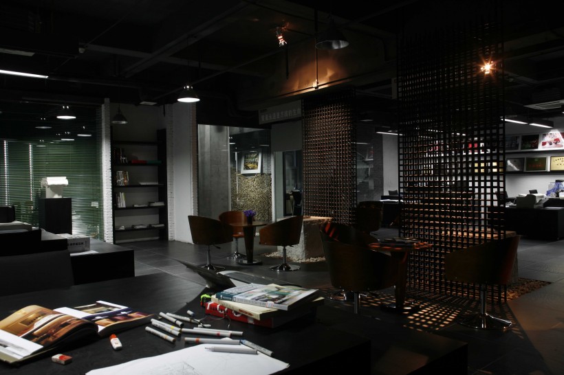 点击大图看下一张：广州方纬装饰东莞设计中心图片