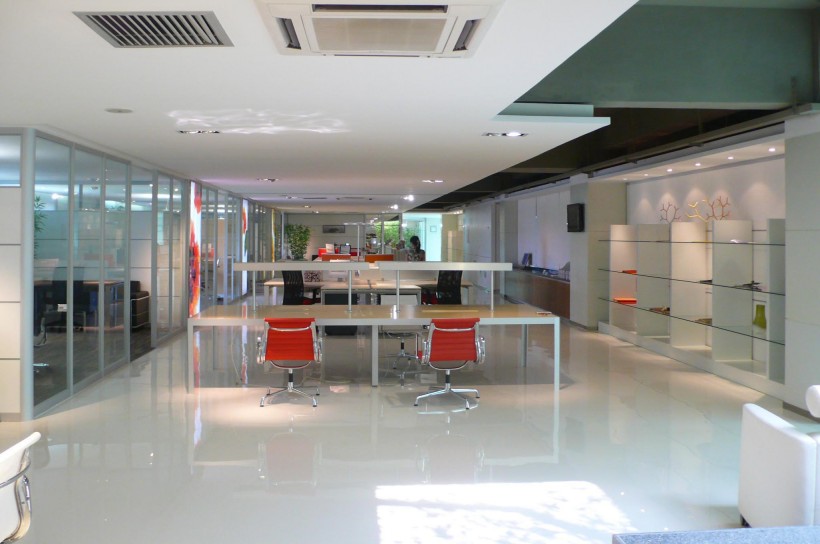 点击大图看下一张：广州欧林家具公司室内设计图片