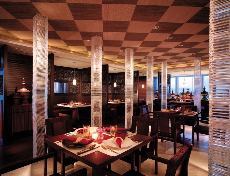 点击大图看下一张：广州香格里拉大酒店餐厅图片