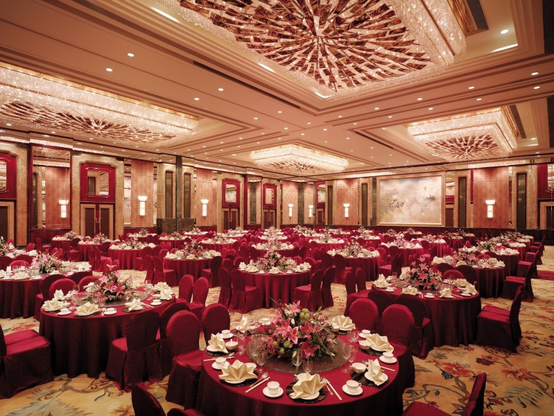 点击大图看下一张：广州香格里拉大酒店宴会厅图片