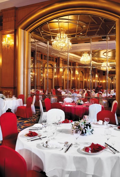 点击大图看下一张：哈尔滨香格里拉大酒店宴会图片