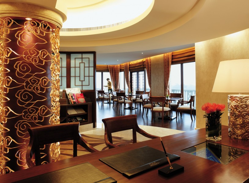 点击大图看下一张：杭州香格里拉饭店餐厅图片