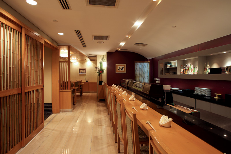 点击大图看下一张：花筐日本餐厅装潢设计图片