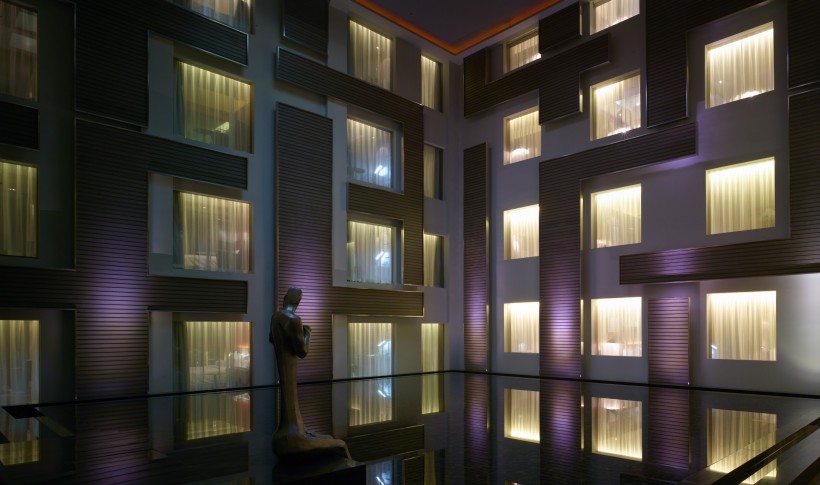 点击大图看下一张：珞珈山国际酒店装潢设计图片