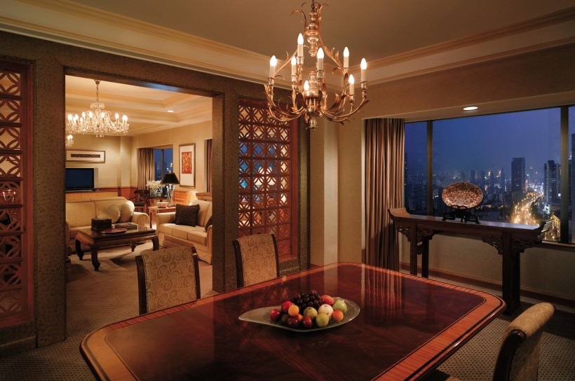 点击大图看下一张：青岛香格里拉酒店客房图片