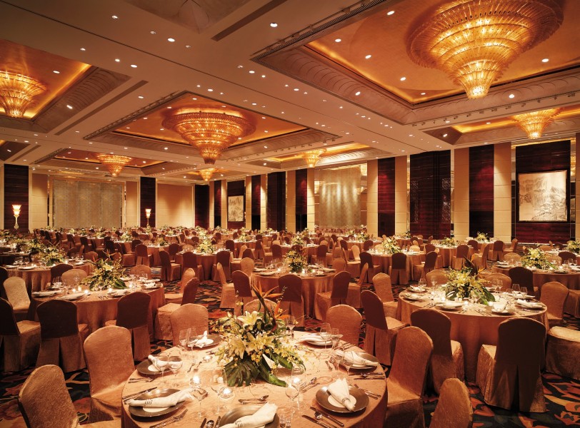 点击大图看下一张：青岛香格里拉酒店宴会图片
