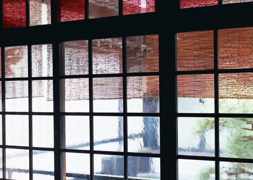 点击大图看下一张：日式门窗图片